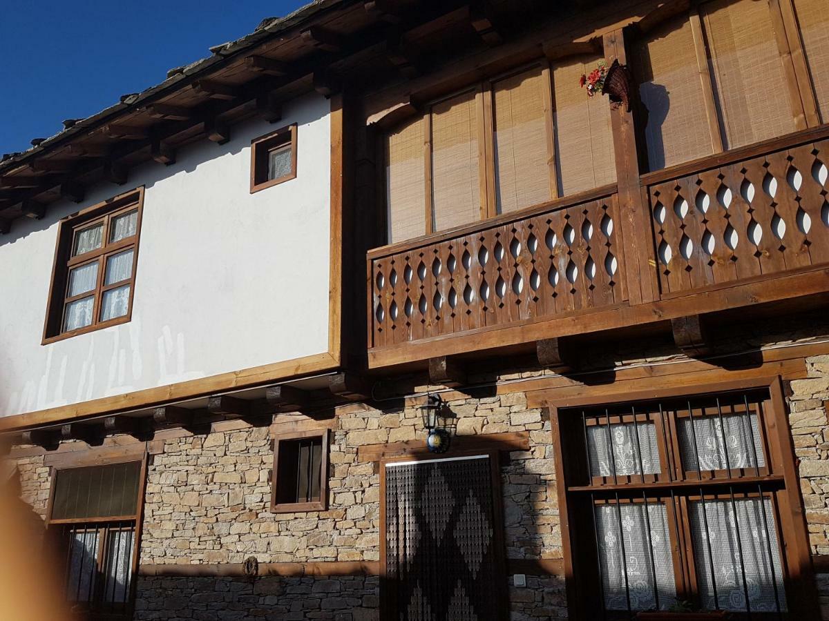 莱什顿 Тодорината Къща酒店 外观 照片